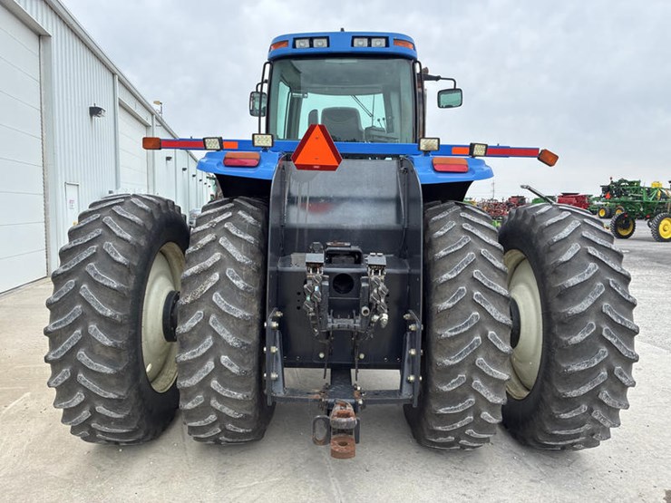 2002-new-holland-tj275-image-7