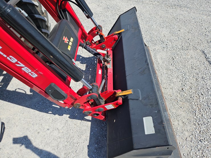 2019-massey-ferguson-6713-image-6