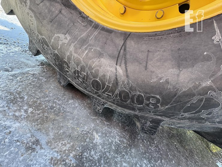 2012-john-deere-7280r-image-11