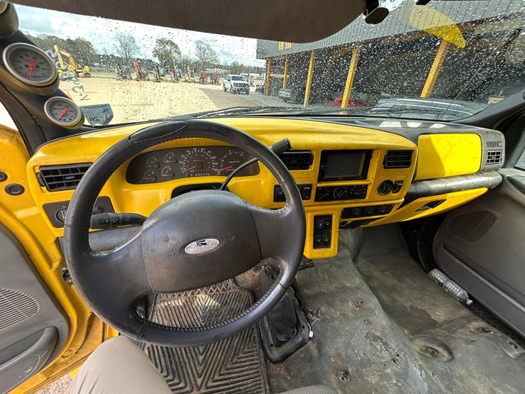 2007-ford-f650-image-15