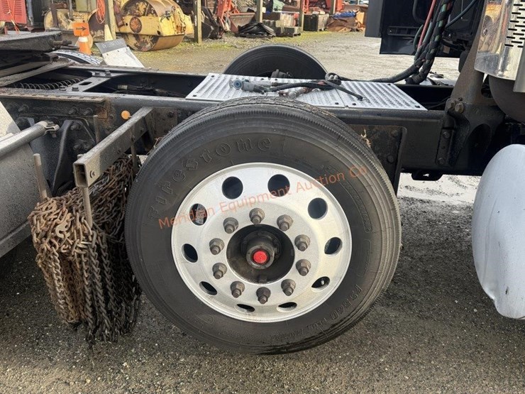 2017-international-prostar-image-25