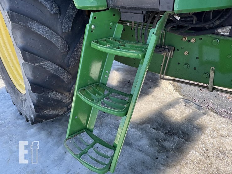 2011-john-deere-7130-image-10