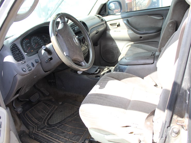 2005-toyota-tundra-image-7