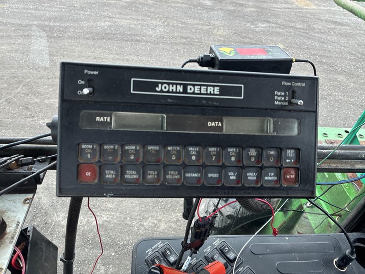 1993-john-deere-6500-image-57