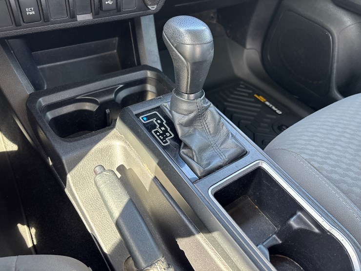 2022-toyota-tacoma-image-27