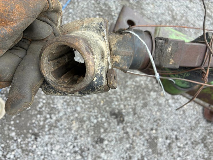 john-deere-34-image-3