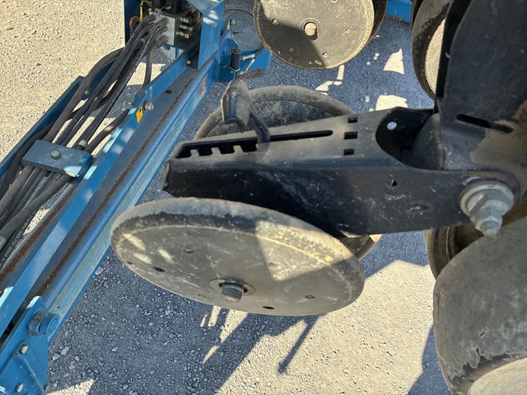 2006-kinze-3600-image-14