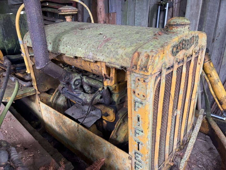 caterpillar-fifteen-image-8