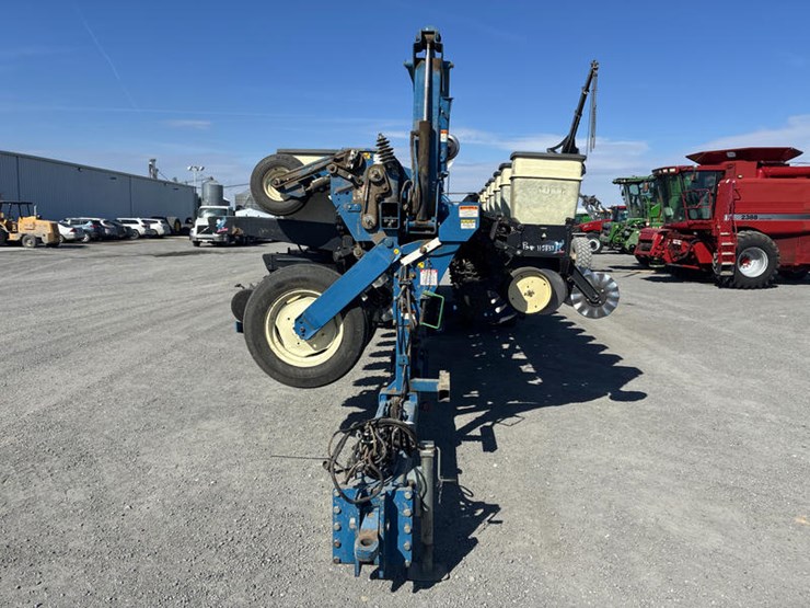 kinze-2600-image-2