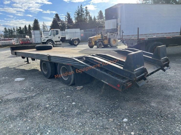 1985-international-22'-t/a-flatbed-utility-trailer-image-3