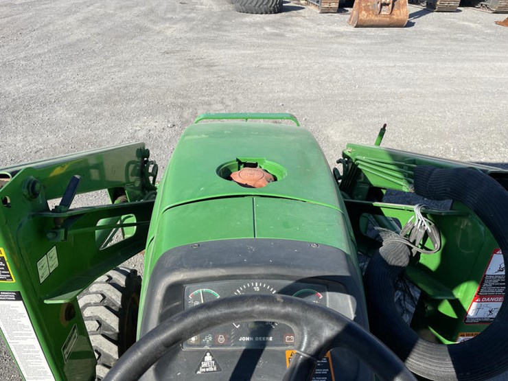 john-deere-4200-image-29