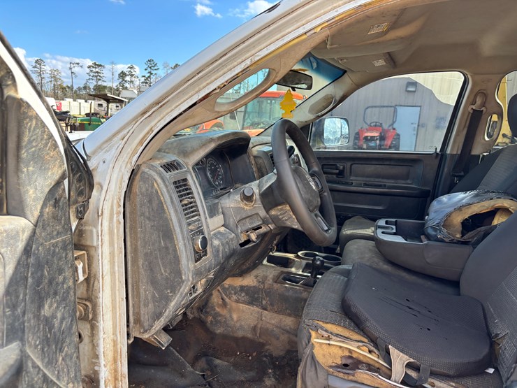 2012-dodge-ram-2500-image-13