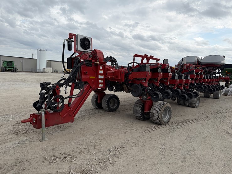 case-ih-1265-image-25