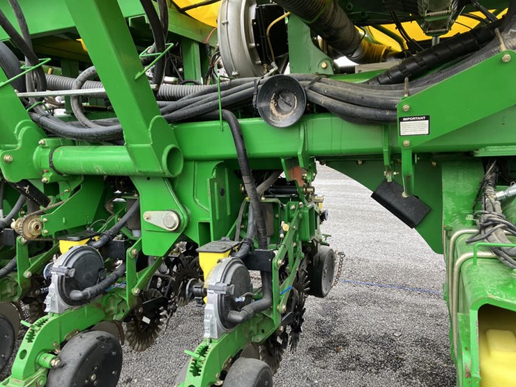 2008-john-deere-1790-image-22