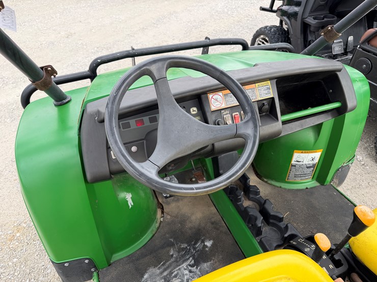 john-deere-gator-image-5
