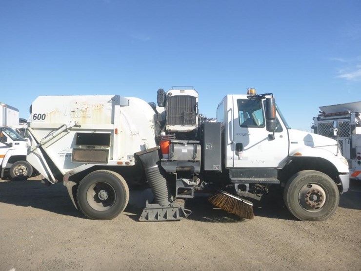 2014-international-4300-image-8