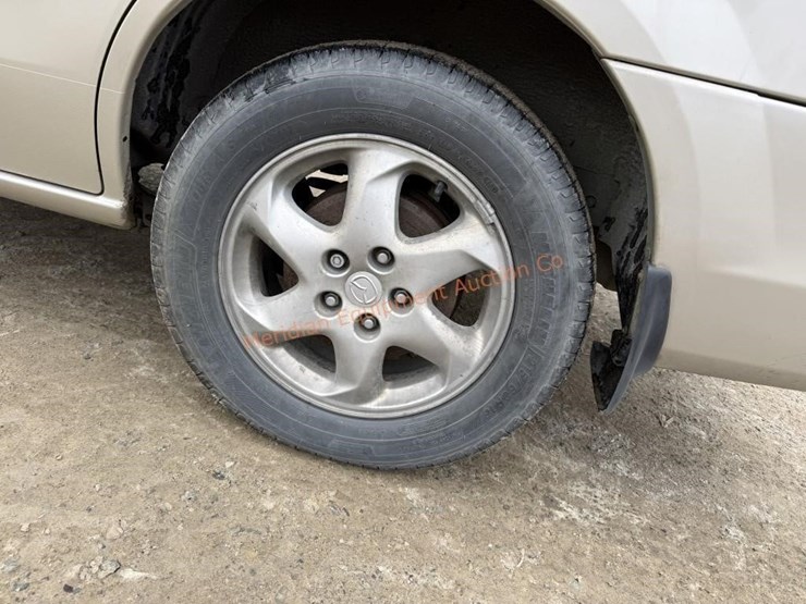 2000-mazda-mpv-image-28