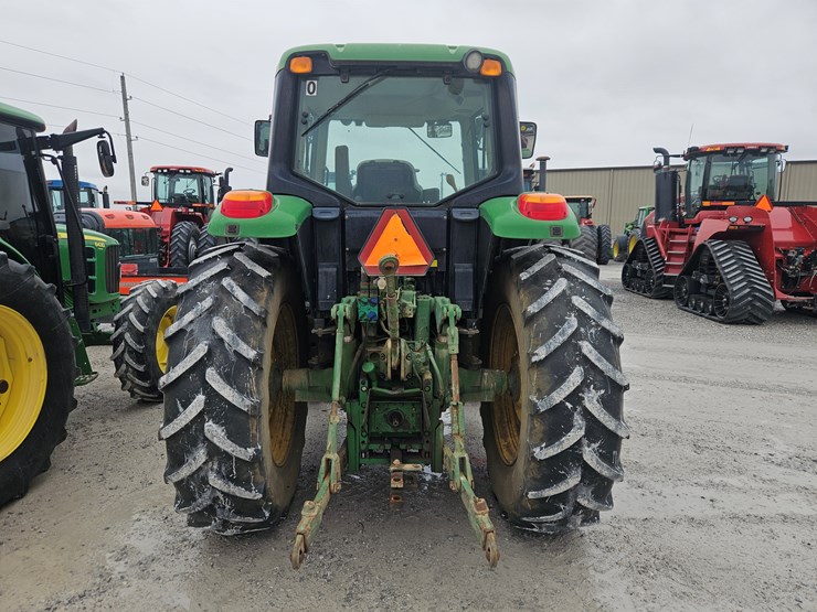 2016-john-deere-6120m-image-6