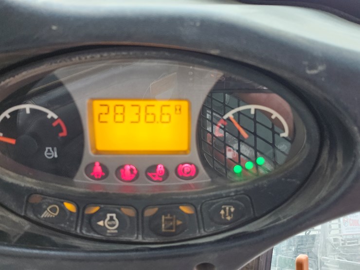 2020-bobcat-t770-image-12