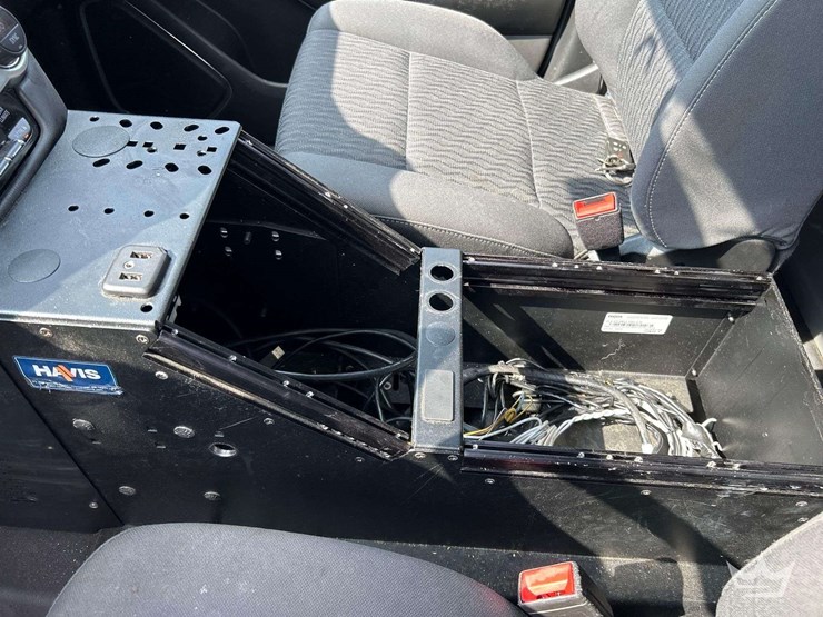 2020-chevrolet-tahoe-image-18