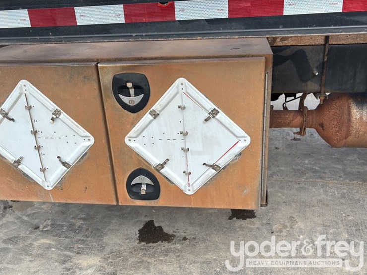 2015-international-4400-image-29