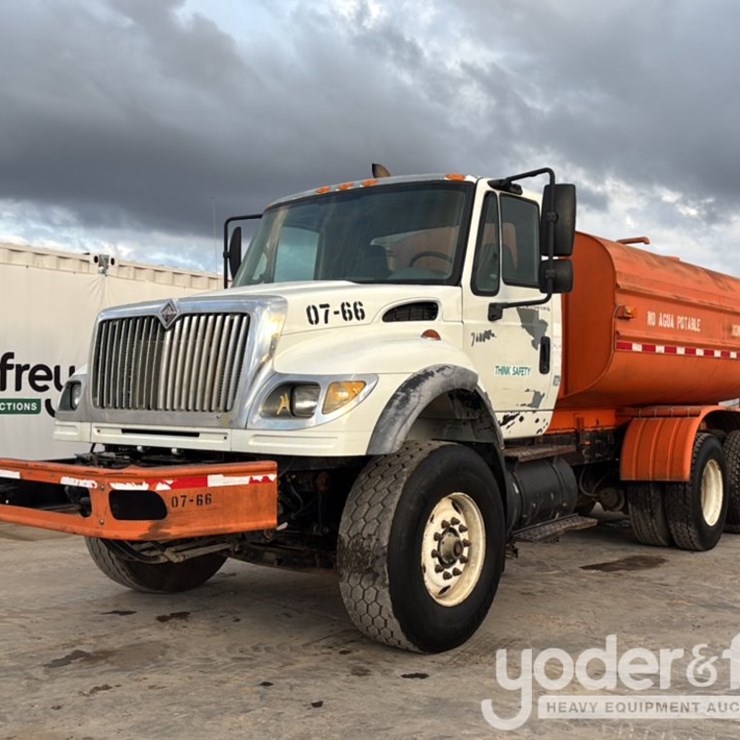 2007 INTERNATIONAL 7600