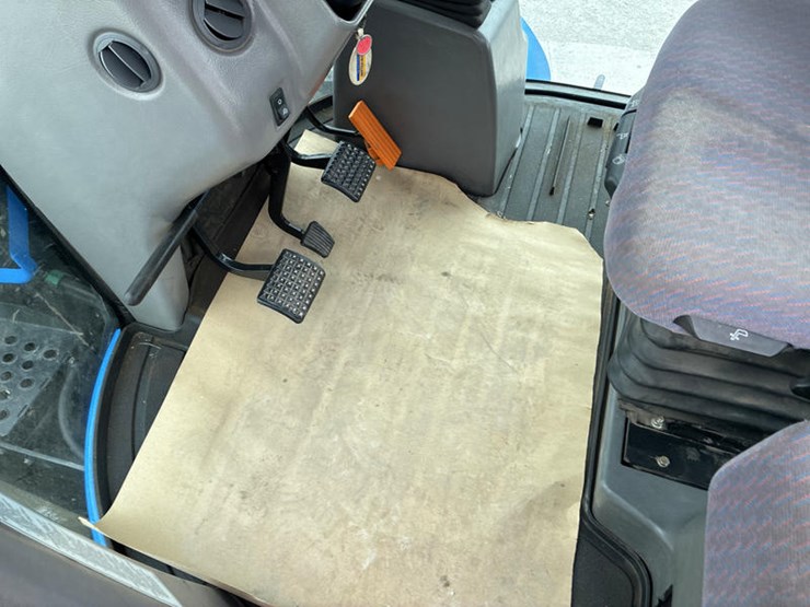 2002-new-holland-tj275-image-58