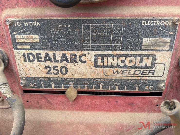 lincoln-idealarc-250-electric-welder-image-6