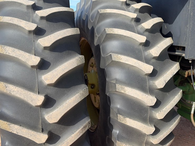 john-deere-4640-image-21