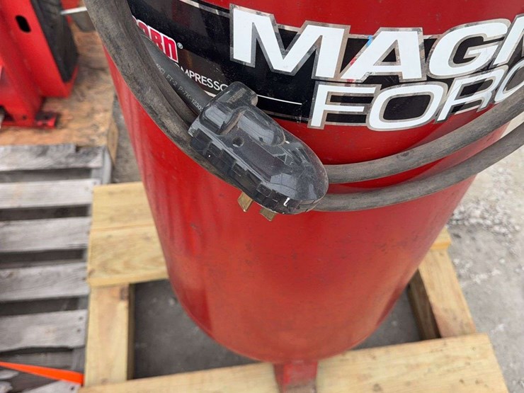 sanborn-5-hp-air-compressor-image-10