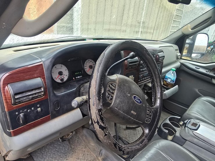 2006-ford-f550-image-6
