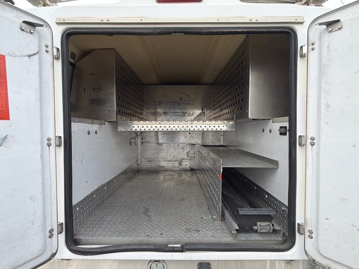 chevrolet-2500hd-image-11