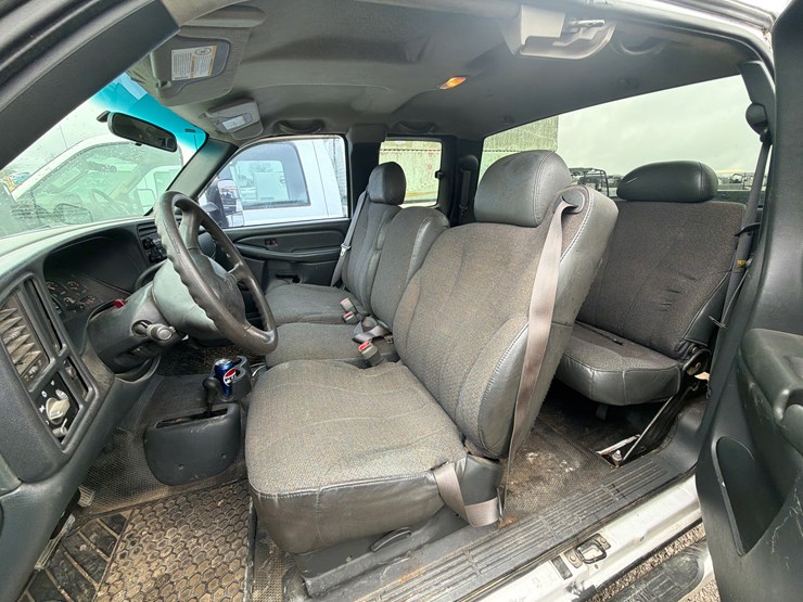 chevrolet-2500hd-image-16