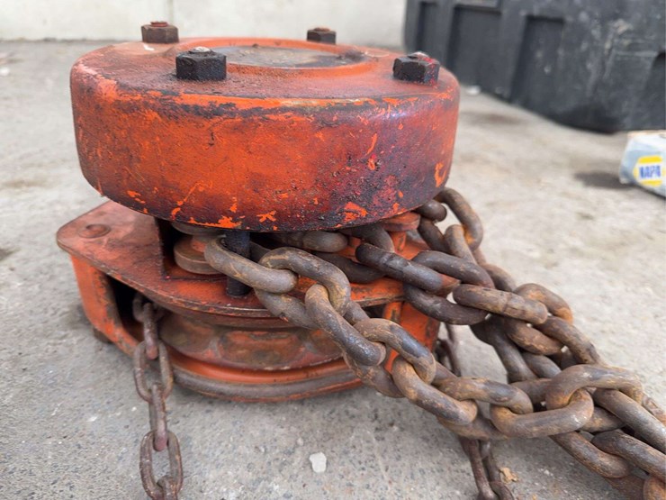1-1/2-ton-chain-hoist-and-15-ton-single-sheave-block-with-hook-image-5