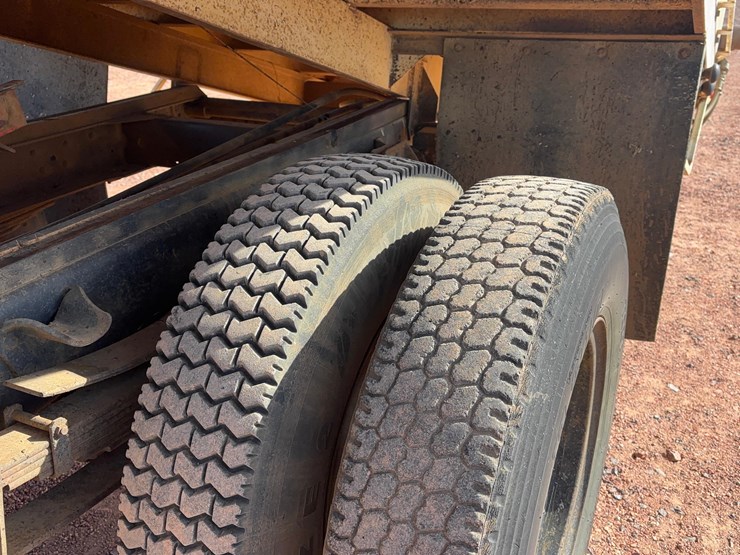 1973-chevrolet-c65-image-15