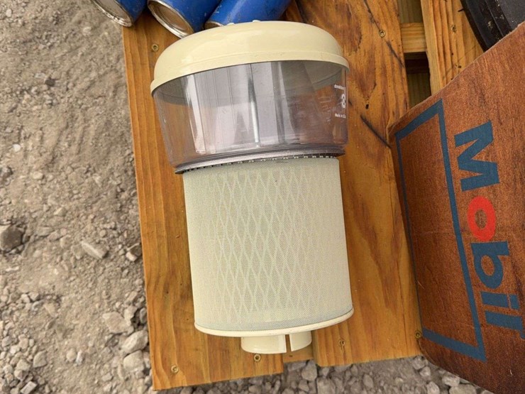 tractor-tires,-grease-and-air-cleaner-image-14