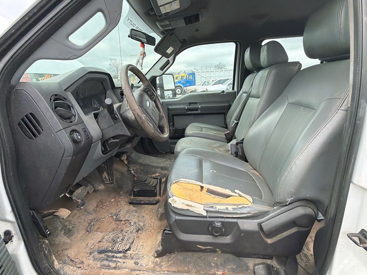 ford-f250-xl-image-17