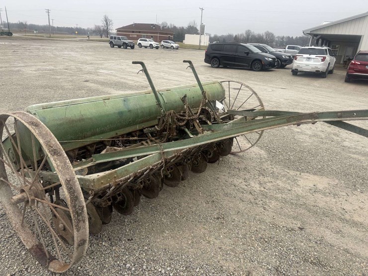 oliver-grain-drill-image-2