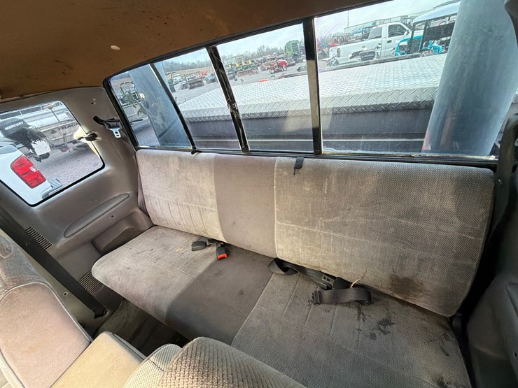 dodge-ram-3500-image-11