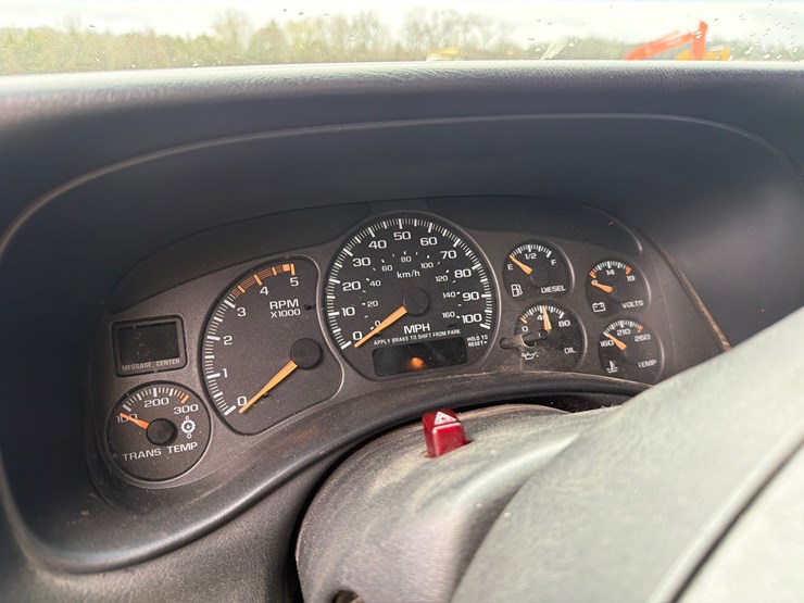 chevrolet-2500hd-image-15