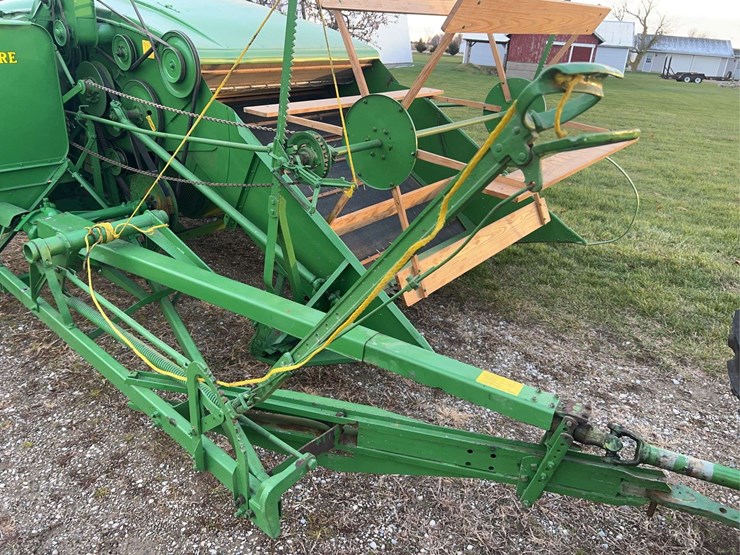 john-deere-no.-12a-pull-type-combine-image-11