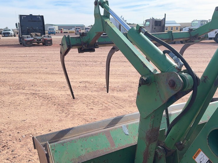 john-deere-4640-image-28