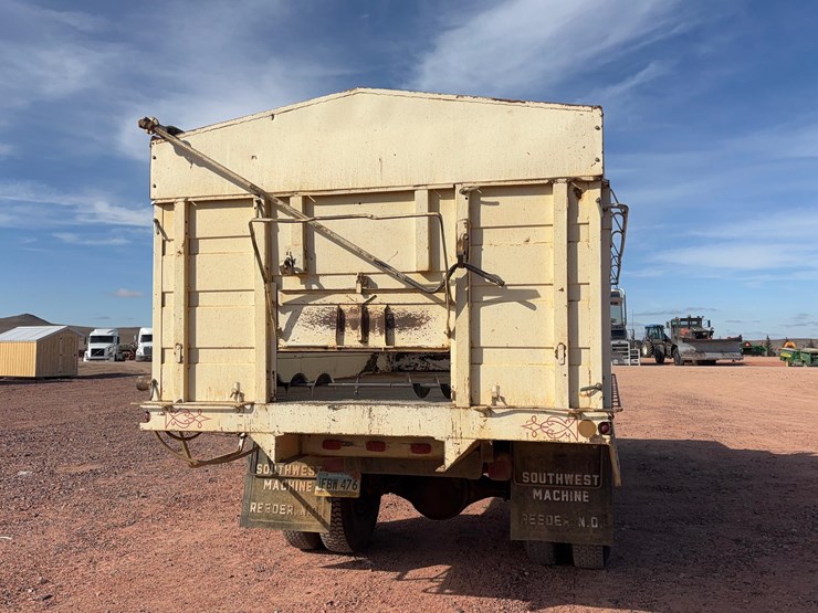 1973-chevrolet-c65-image-6