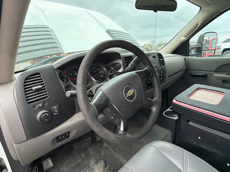 chevrolet-2500hd-image-13