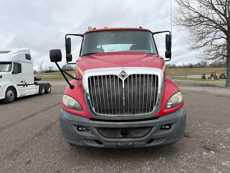 international-prostar-image-2