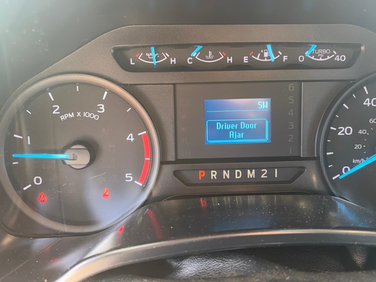 2017-ford-f550-image-16