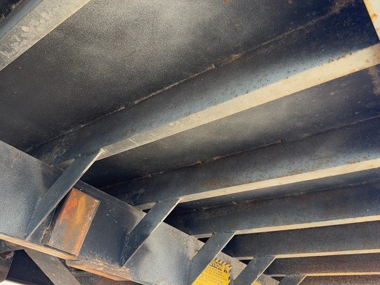 1983-ford-l800-image-32