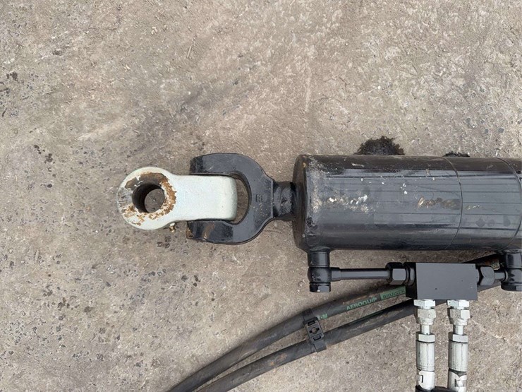 cat-3-hydraulic-top-link-image-6