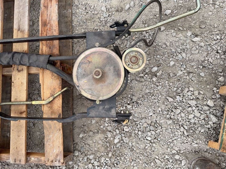 john-deere-42"-hydraulic-tiller-image-7