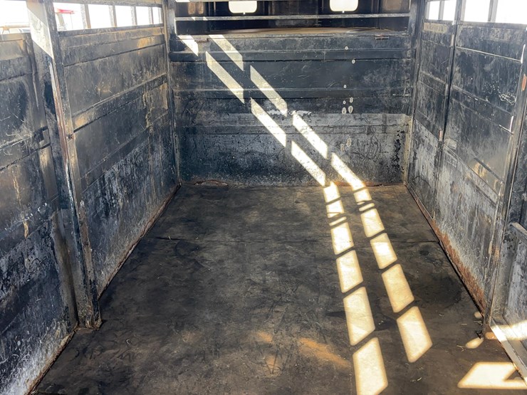 2003-titan-trailer-image-7